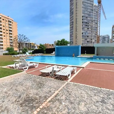 Rocha Tower 13c Апартаменти