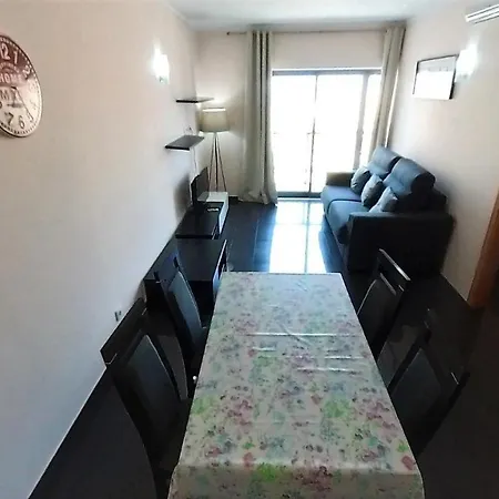 Rocha Tower 13c Διαμέρισμα *