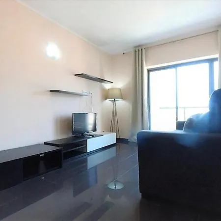 Rocha Tower 13c Διαμέρισμα *